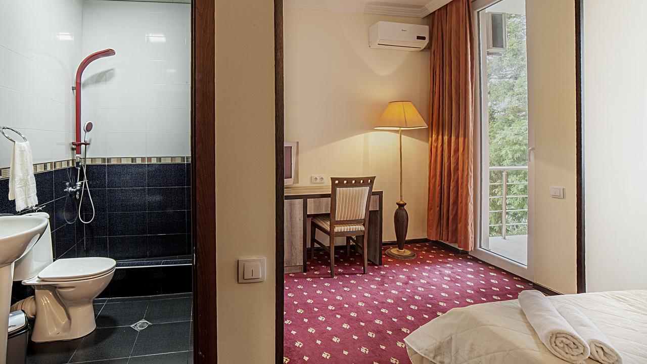 Orange Hotel 高尼奥 外观 照片